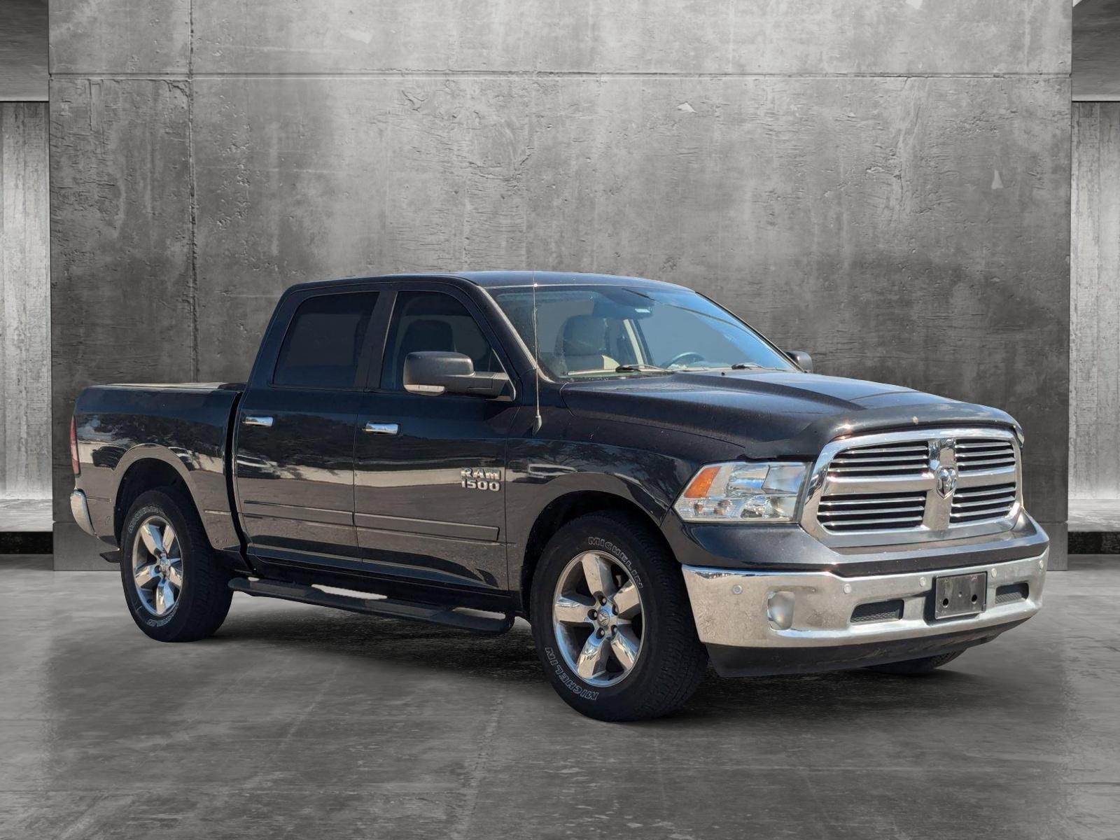 2017 Ram 1500 Vehicle Photo in St. Petersburg, FL 33713