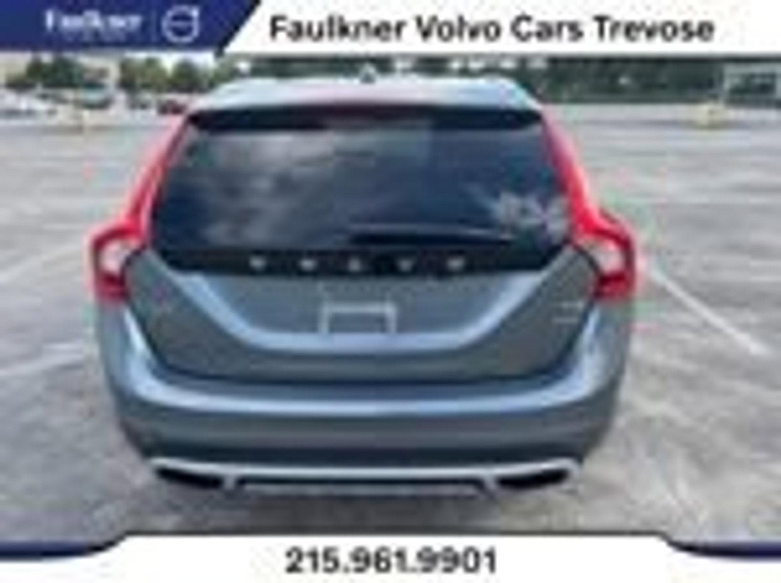 2018 Volvo V60 Cross Country Vehicle Photo in Trevose, PA 19053