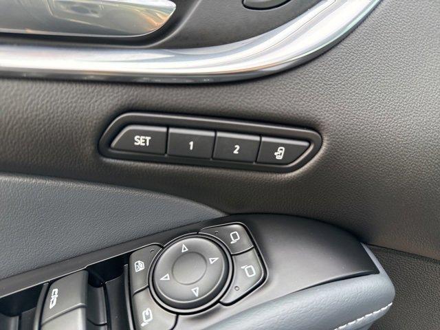 2023 Buick Enclave Vehicle Photo in JACKSON, MI 49202-1834