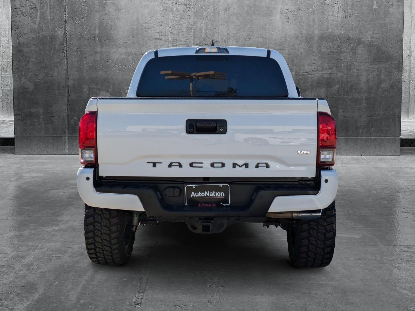 2019 Toyota Tacoma 2WD Vehicle Photo in Tustin, CA 92782