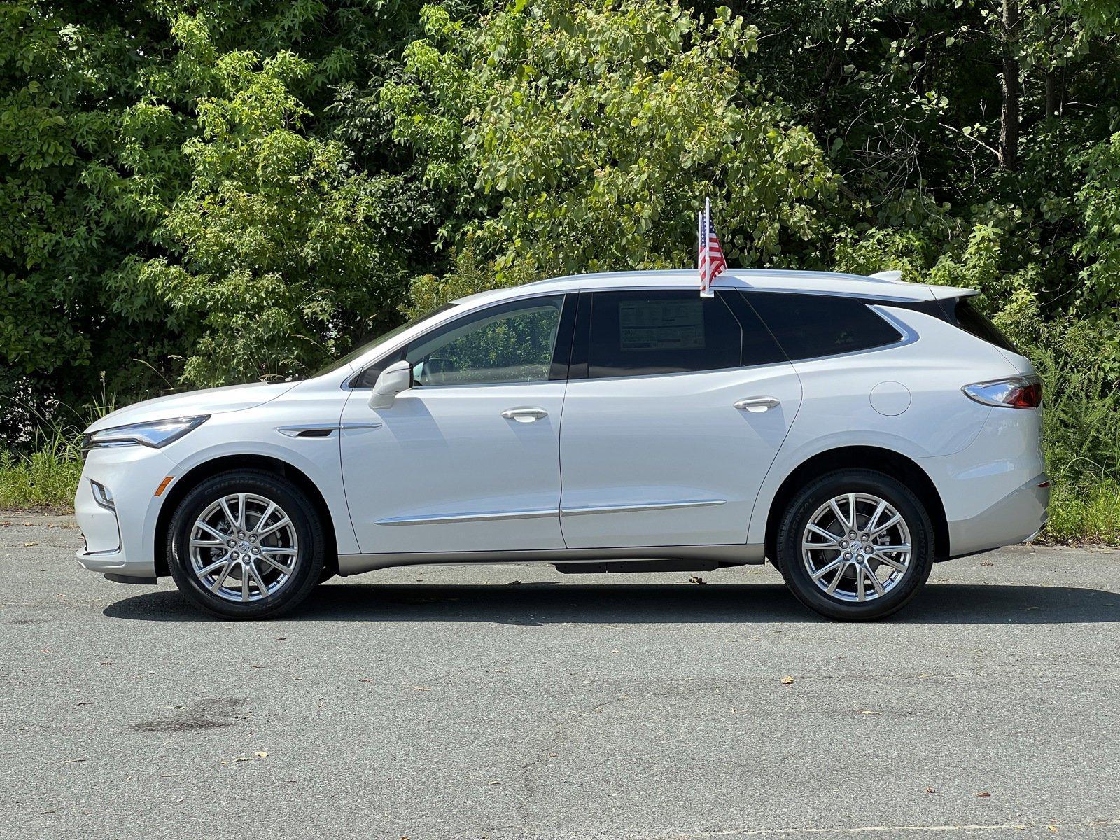 2024 Buick Enclave Vehicle Photo in MONROE, NC 28110-8431