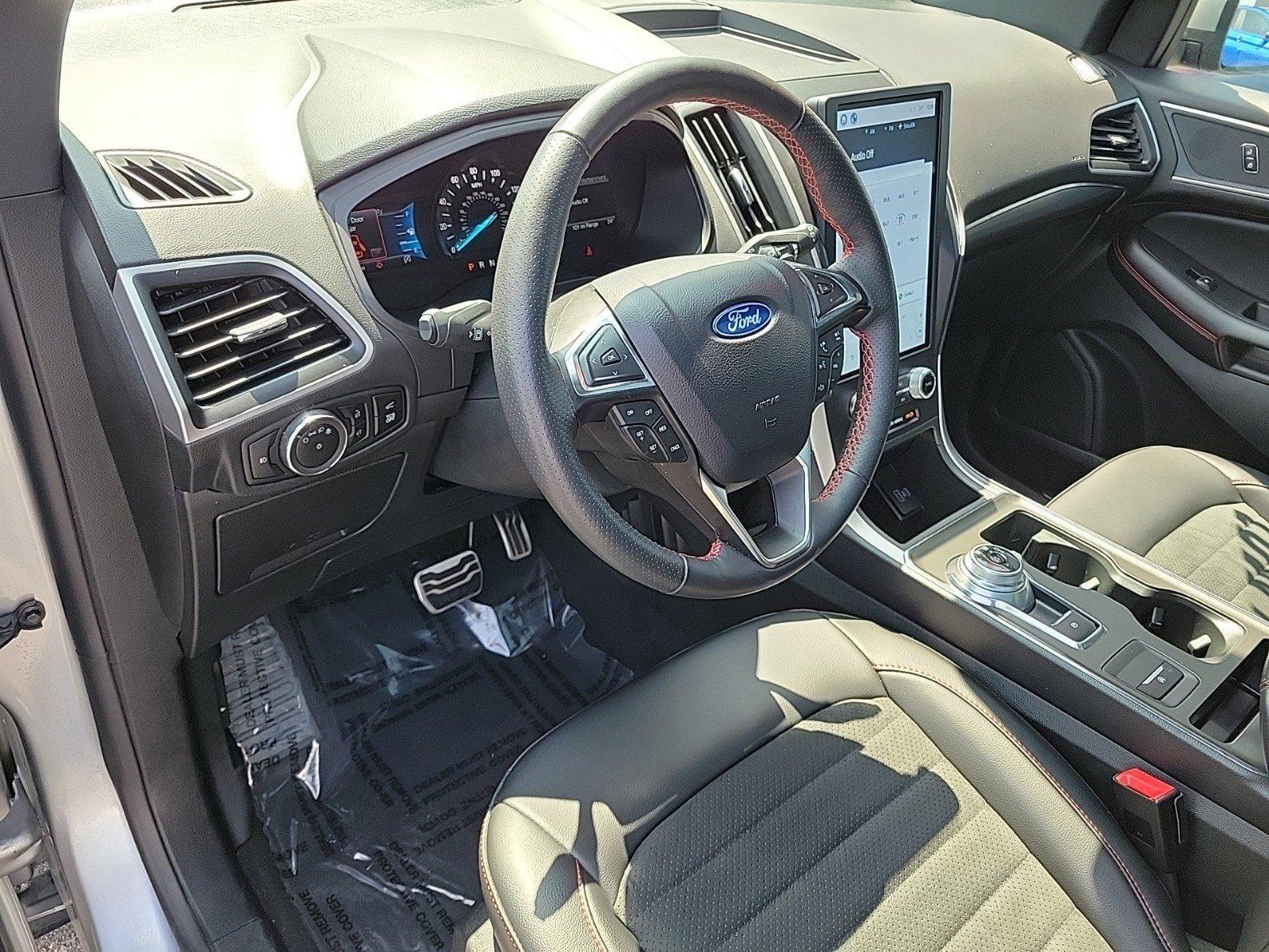 2024 Ford Edge Vehicle Photo in Plainfield, IL 60586