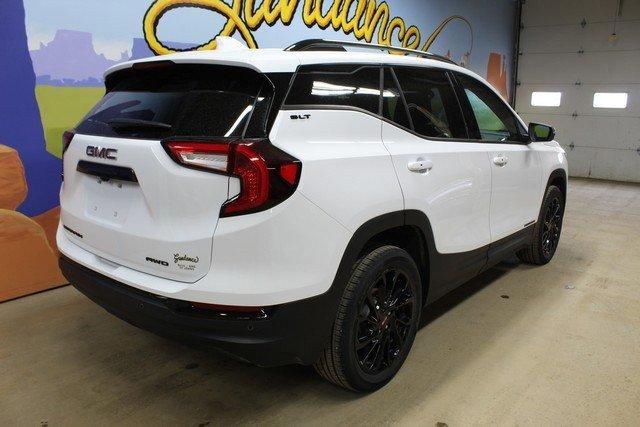 2024 GMC Terrain Vehicle Photo in ST JOHNS, MI 48879-1562