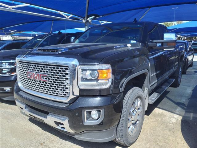 2017 GMC Sierra 2500 HD Vehicle Photo in Denton, TX 76205