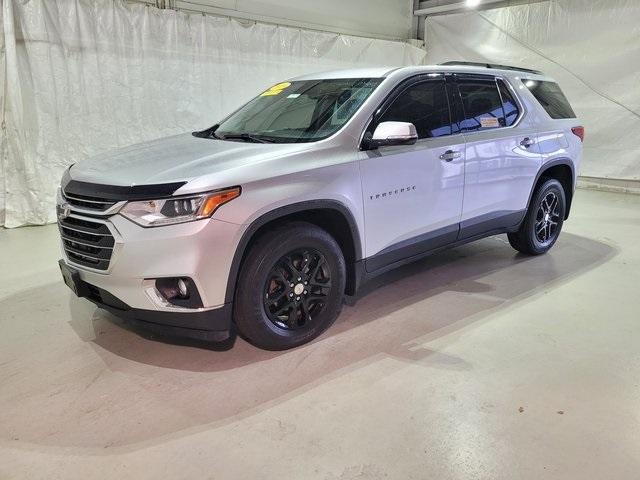 Used 2019 Chevrolet Traverse LT with VIN 1GNEVGKW1KJ114918 for sale in Pinconning, MI