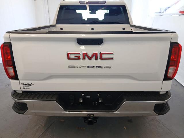 2025 GMC Sierra 1500 Vehicle Photo in RED SPRINGS, NC 28377-1640