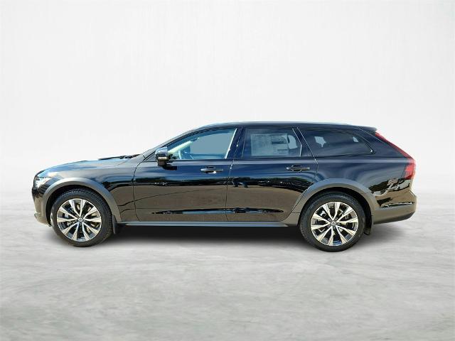 2024 Volvo V90 Cross Country Vehicle Photo in Houston, TX 77007