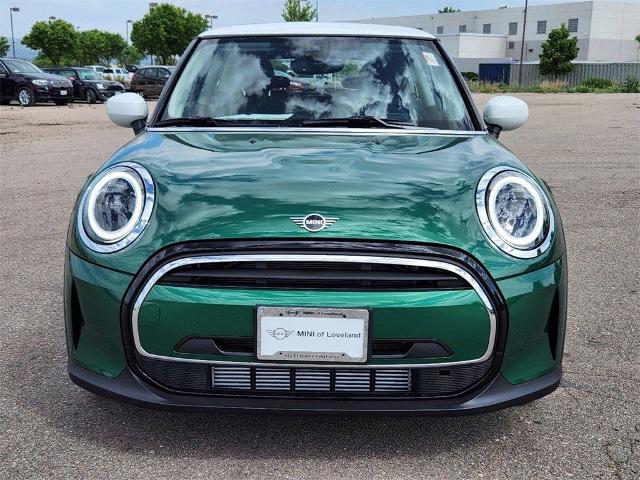 2024 MINI Cooper Hardtop 2 Door Signature Vehicle Photo in Loveland, CO 80538