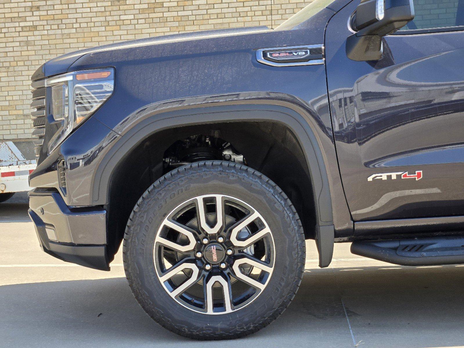 2025 GMC Sierra 1500 Vehicle Photo in DALLAS, TX 75209-3016