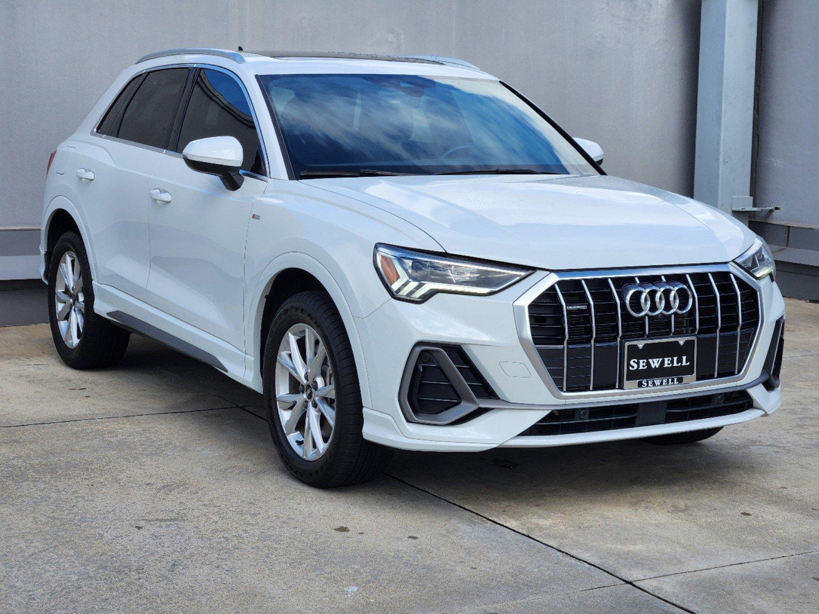 2022 Audi Q3 Vehicle Photo in SUGAR LAND, TX 77478