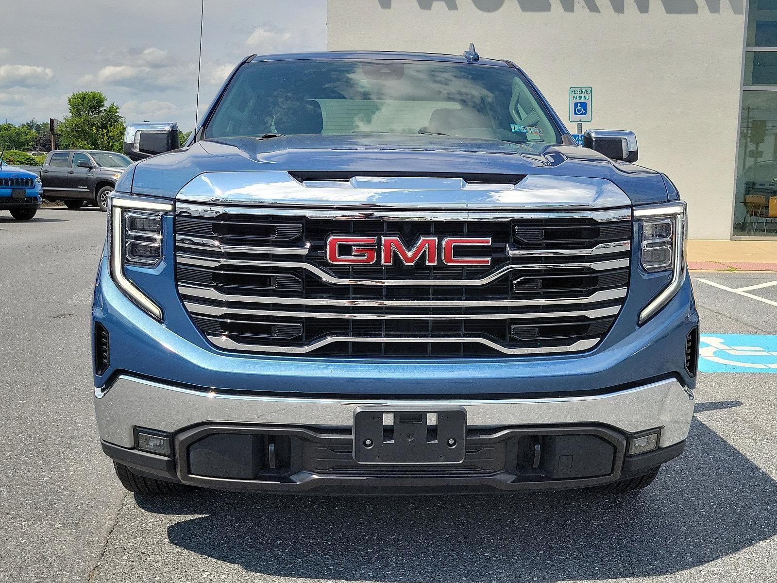 Used 2024 GMC Sierra 1500 SLT with VIN 1GTUUDED5RZ154561 for sale in Harrisburg, PA