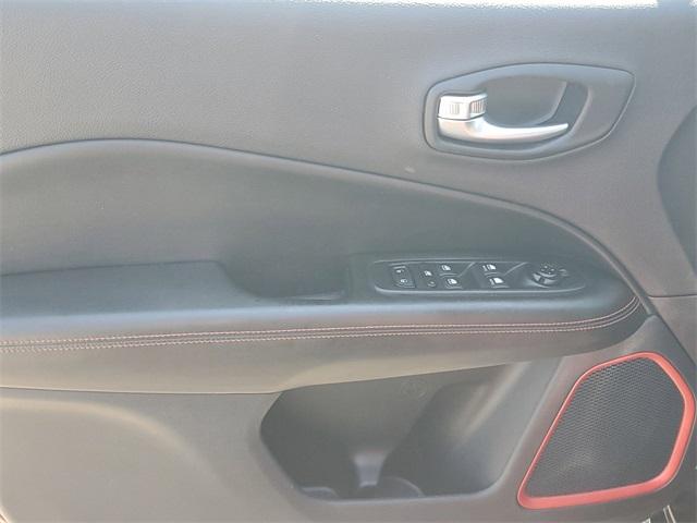 2021 Jeep Compass Vehicle Photo in GRAND BLANC, MI 48439-8139