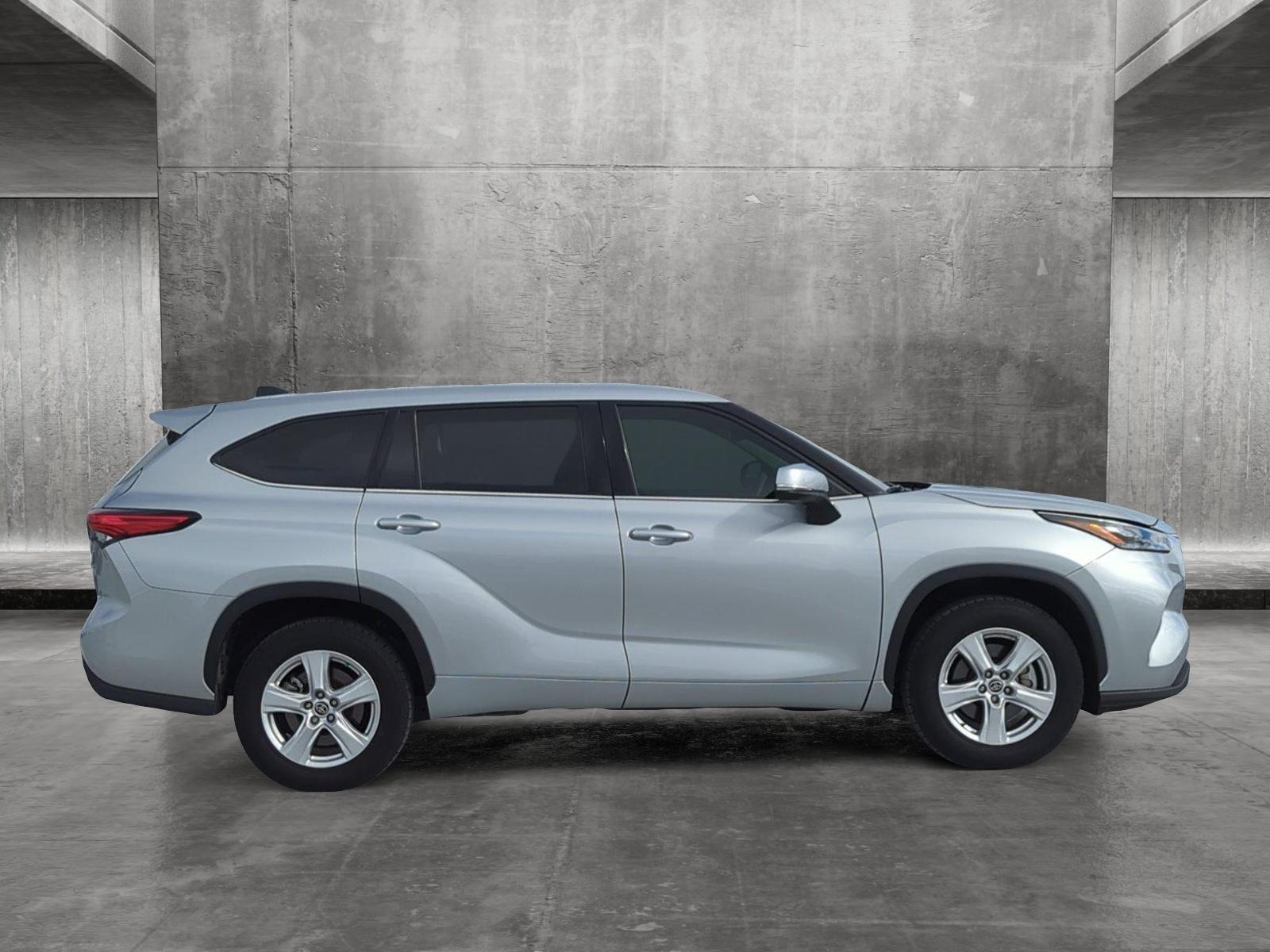 2022 Toyota Highlander Vehicle Photo in Ft. Myers, FL 33907