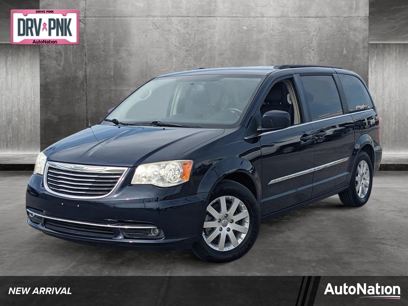 2015 Chrysler Town & Country Vehicle Photo in MIAMI, FL 33134-2699