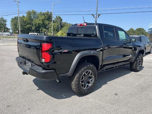 2024 Chevrolet Colorado Vehicle Photo in ALCOA, TN 37701-3235