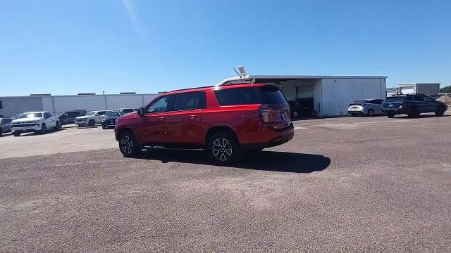 2023 Chevrolet Suburban Vehicle Photo in NEDERLAND, TX 77627-8017