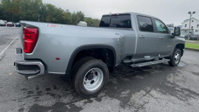 2025 Chevrolet Silverado 3500 HD Vehicle Photo in THOMPSONTOWN, PA 17094-9014