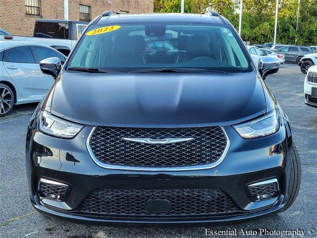 2023 Chrysler Pacifica Vehicle Photo in Saint Charles, IL 60174