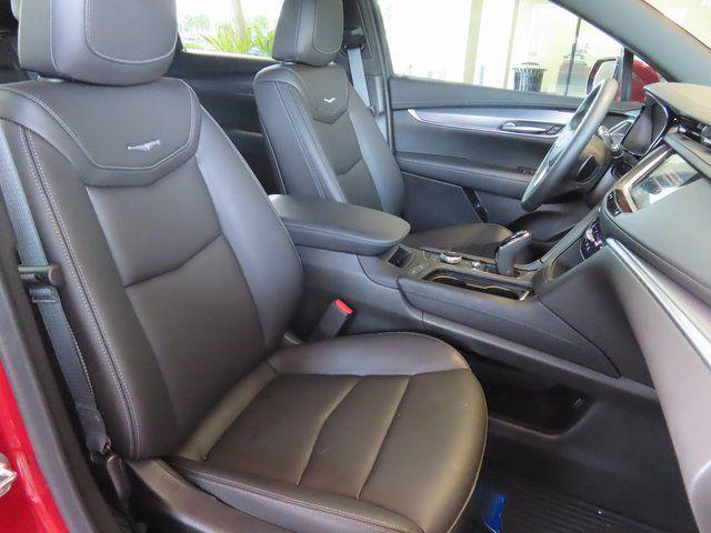 2024 Cadillac XT5 Vehicle Photo in DELRAY BEACH, FL 33483-3294