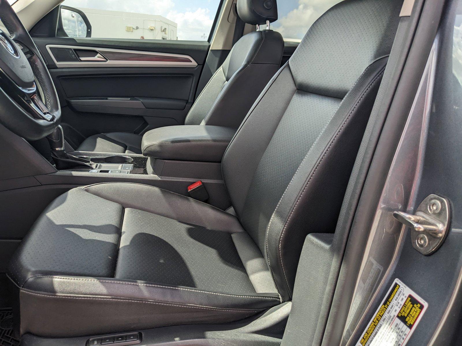 2019 Volkswagen Atlas Vehicle Photo in MIAMI, FL 33172-3015