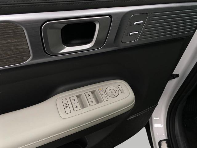 2025 Hyundai SANTA FE Hybrid Vehicle Photo in Appleton, WI 54913