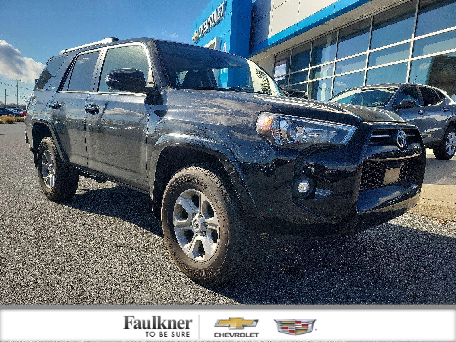 2022 Toyota 4Runner Vehicle Photo in BETHLEHEM, PA 18017-9401