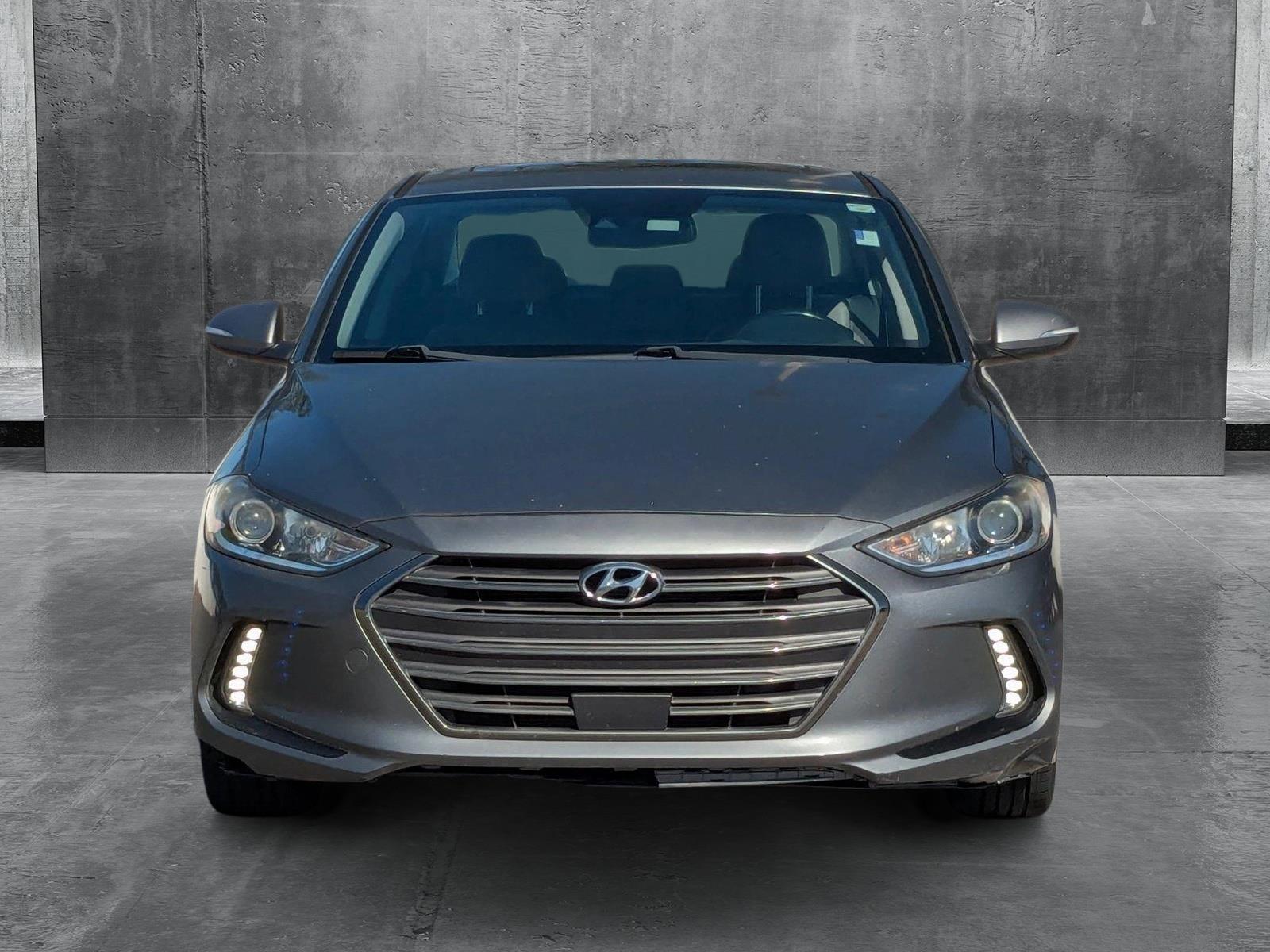 2017 Hyundai ELANTRA Vehicle Photo in St. Petersburg, FL 33713