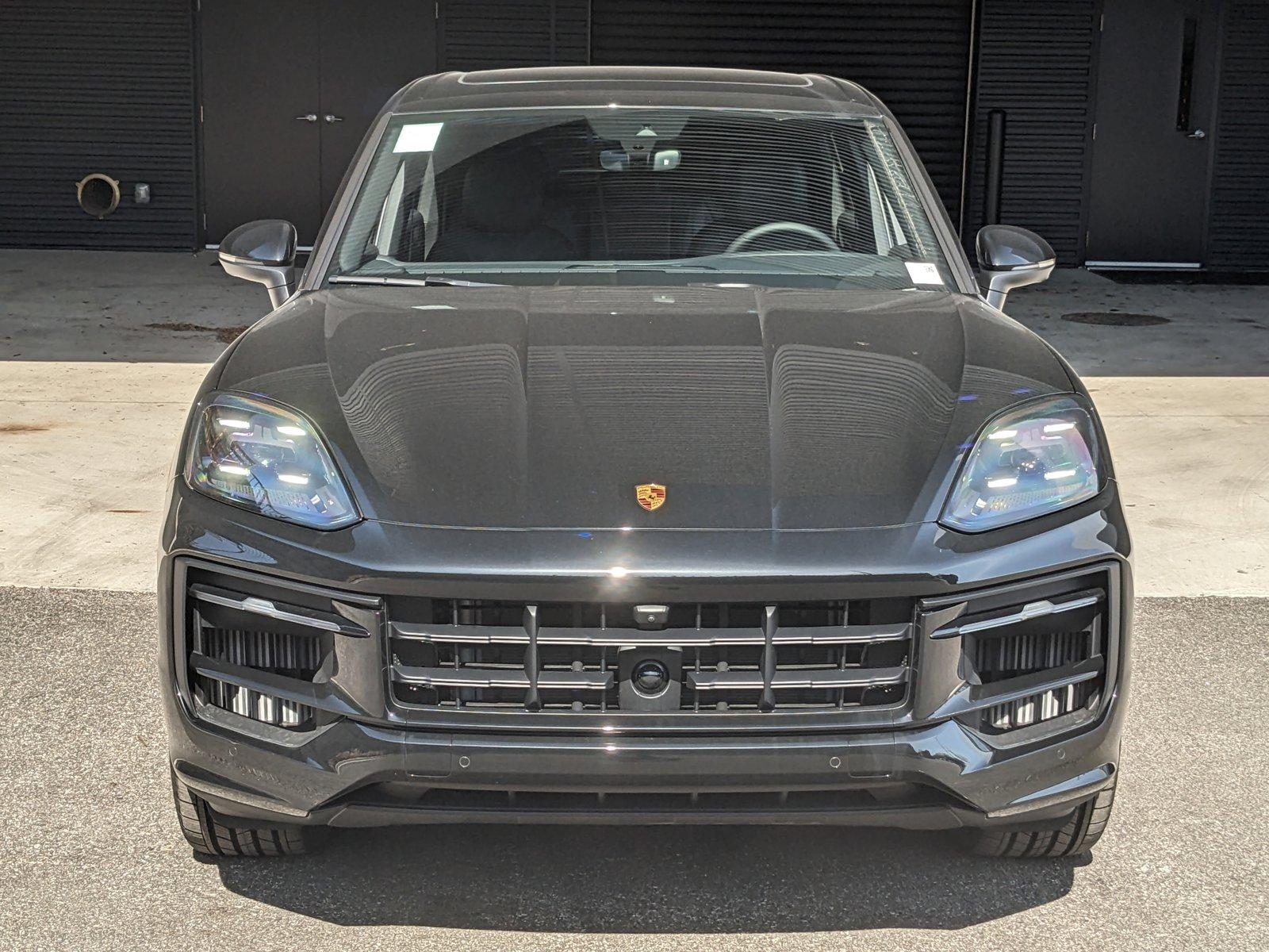 2024 Porsche Cayenne Vehicle Photo in Towson, MD 21204