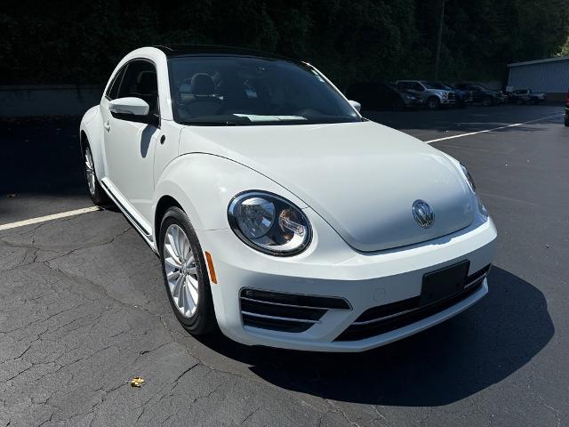 2019 Volkswagen Beetle Vehicle Photo in MARION, NC 28752-6372