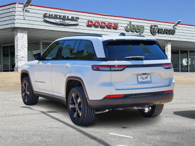 2024 Jeep Grand Cherokee Vehicle Photo in Ennis, TX 75119-5114