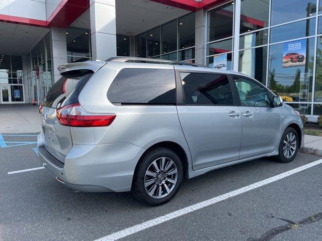 2020 Toyota Sienna Vehicle Photo in Flemington, NJ 08822