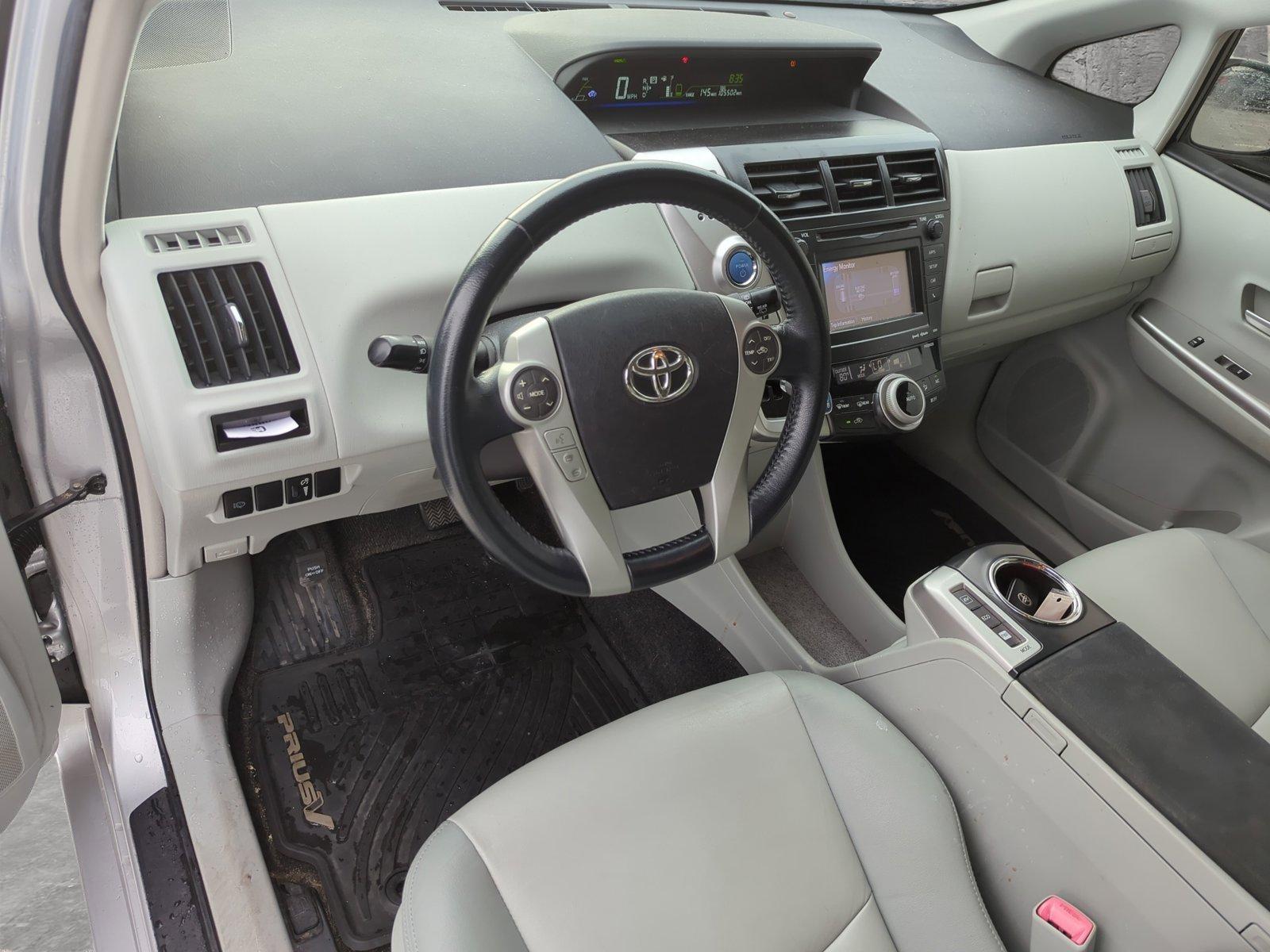 2013 Toyota Prius v Vehicle Photo in Ft. Myers, FL 33907