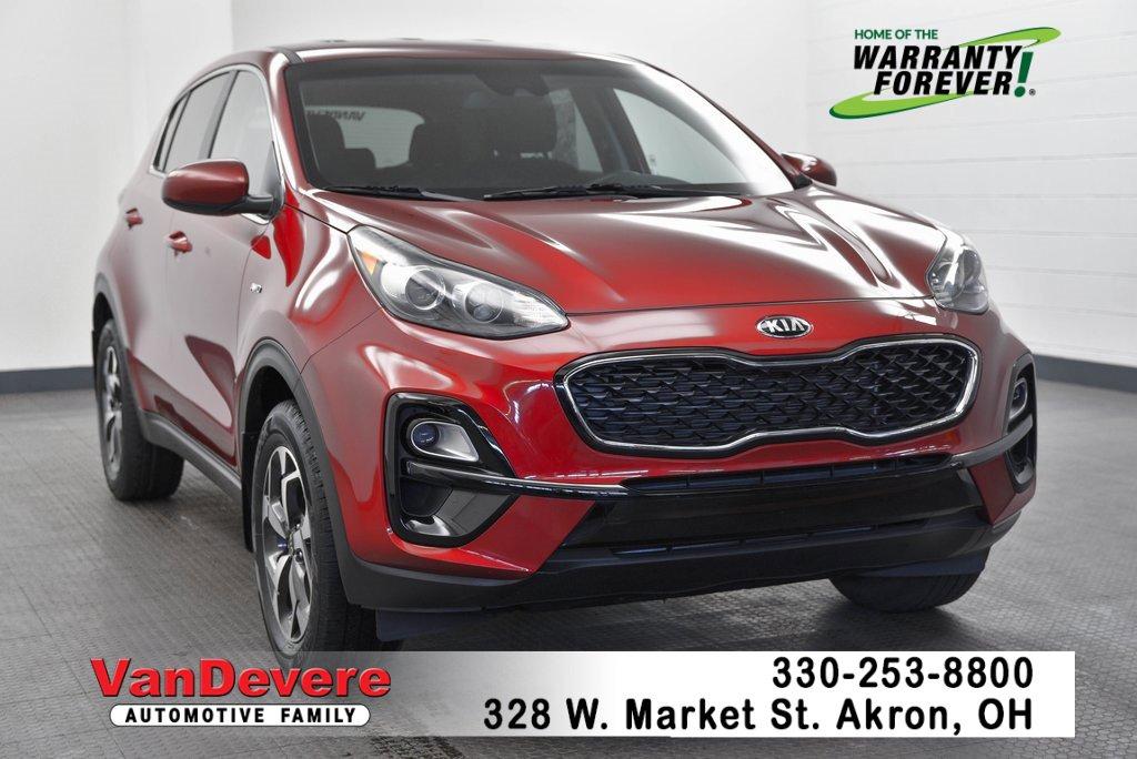 2021 Kia Sportage Vehicle Photo in AKRON, OH 44303-2185