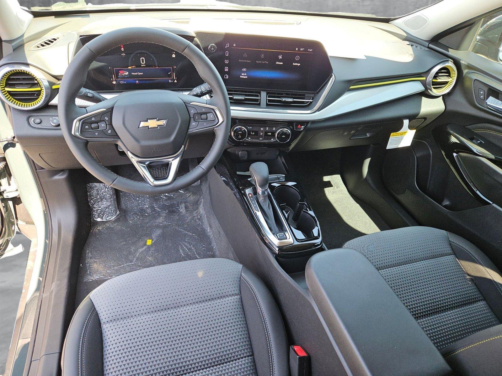 2025 Chevrolet Trax Vehicle Photo in GILBERT, AZ 85297-0446