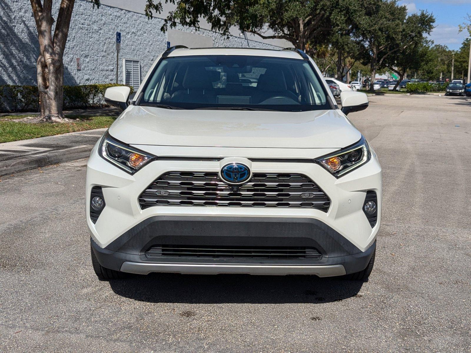 2020 Toyota RAV4 Vehicle Photo in West Palm Beach, FL 33417