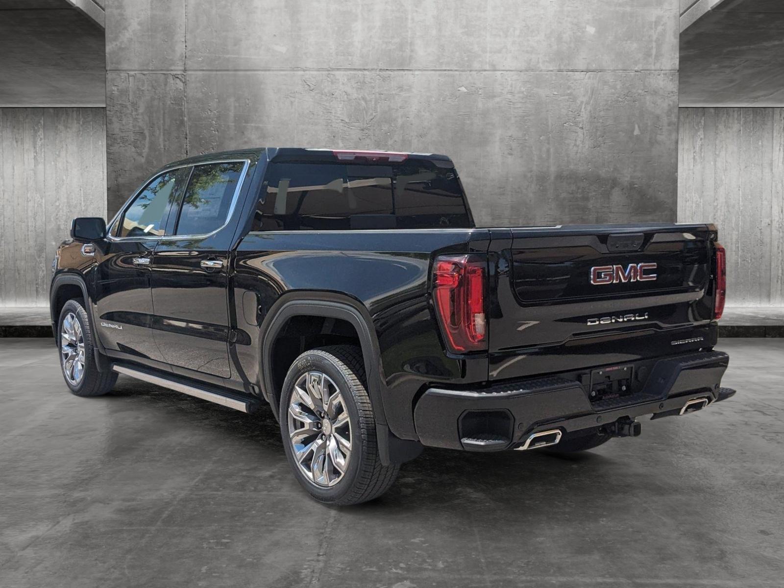 2024 GMC Sierra 1500 Vehicle Photo in LONE TREE, CO 80124-2750