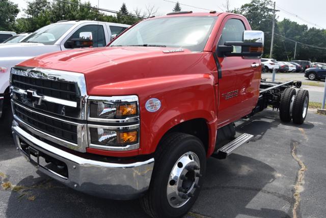 2024 Chevrolet Silverado 5500 HD Vehicle Photo in WHITMAN, MA 02382-1041