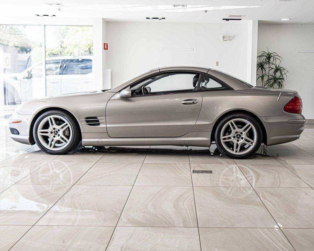 2006 Mercedes-Benz SL-Class Vehicle Photo in Saint Charles, IL 60174