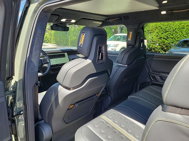 2022 Rivian R1S Vehicle Photo in POMPANO BEACH, FL 33064-7091