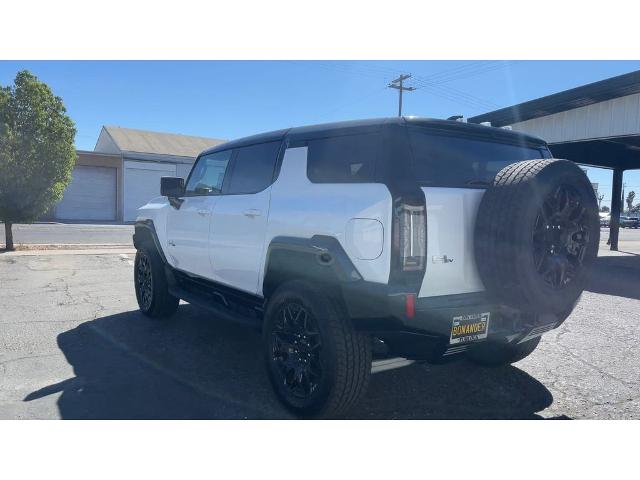 2025 GMC HUMMER EV SUV Vehicle Photo in TURLOCK, CA 95380-4918