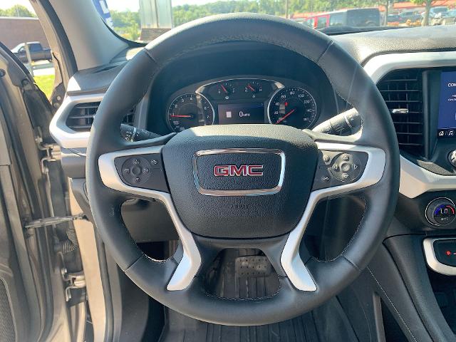 2023 GMC Acadia Vehicle Photo in MOON TOWNSHIP, PA 15108-2571