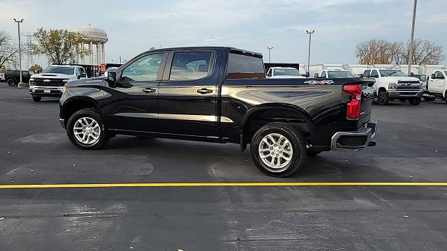 2024 Chevrolet Silverado 1500 Vehicle Photo in JOLIET, IL 60435-8135