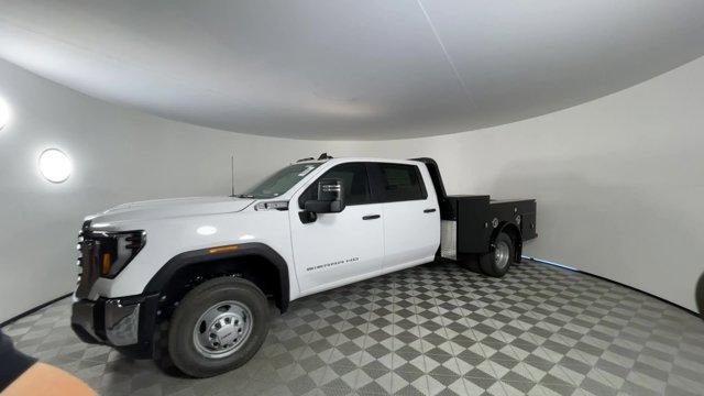 2024 GMC Sierra 3500 HD Chassis Cab Vehicle Photo in GILBERT, AZ 85297-0402