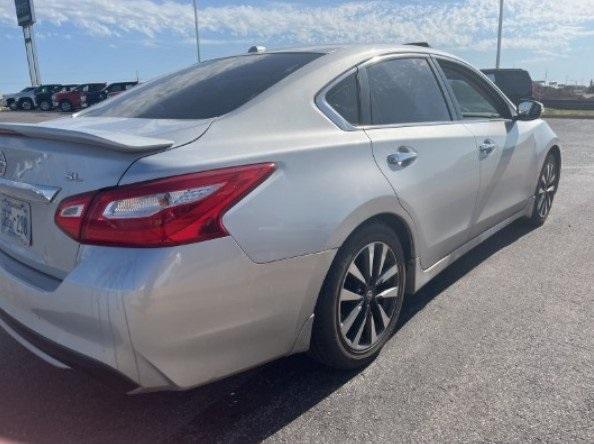 2017 Nissan Altima Vehicle Photo in LAWTON, OK 73505