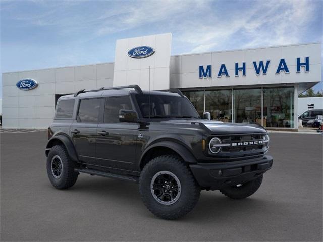 2024 Ford Bronco Vehicle Photo in Mahwah, NJ 07430-1343