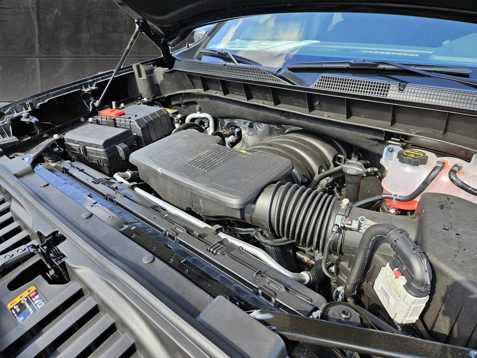 2025 Chevrolet Silverado 1500 Vehicle Photo in NORTH RICHLAND HILLS, TX 76180-7199