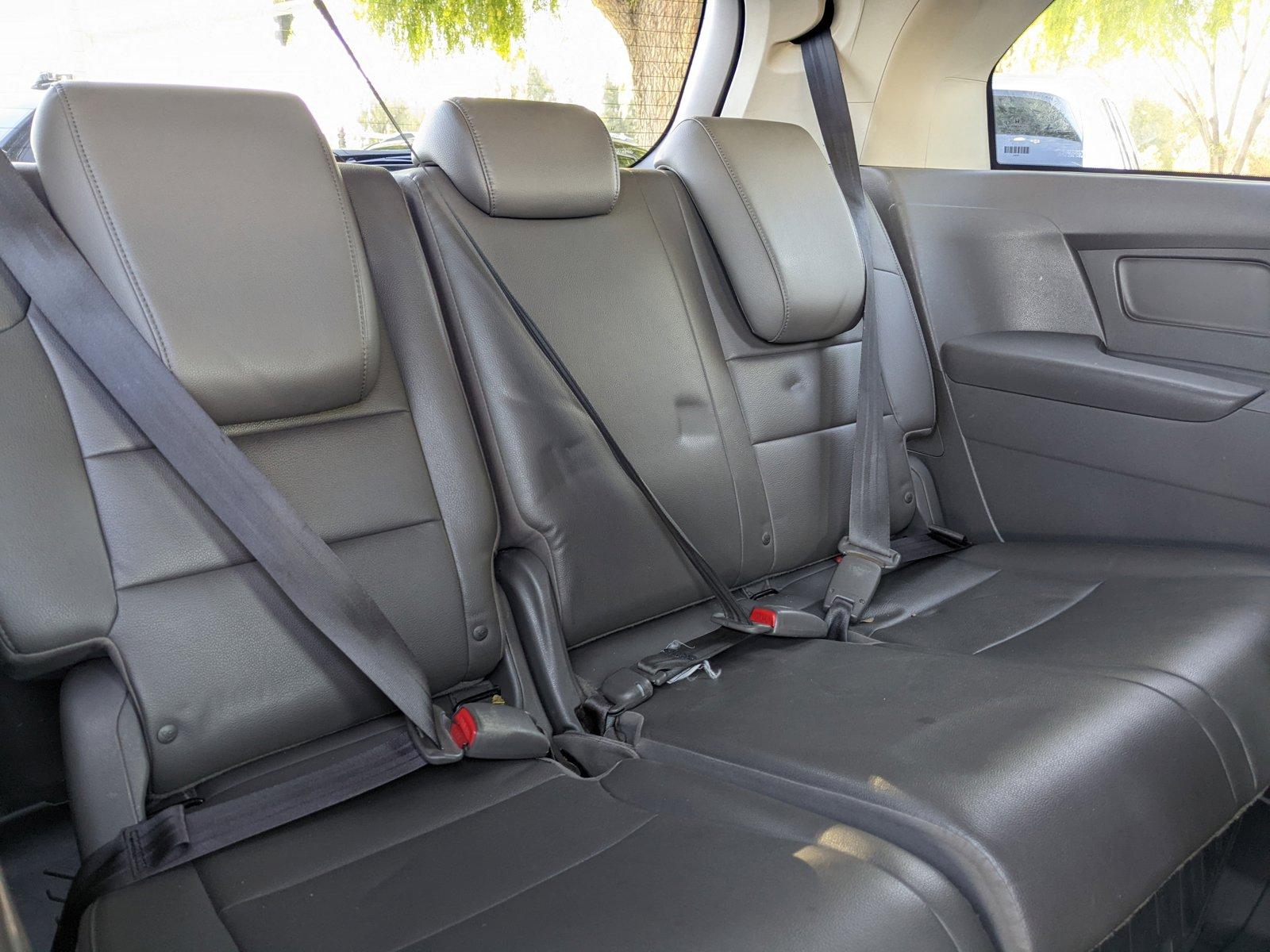 2015 Honda Odyssey Vehicle Photo in VALENCIA, CA 91355-1705