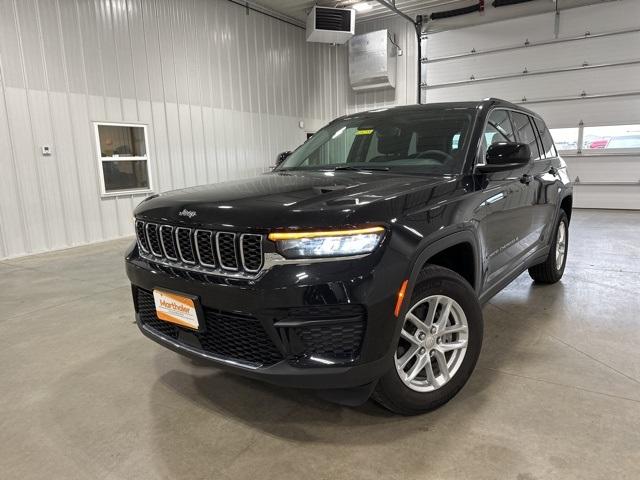 2023 Jeep Grand Cherokee Vehicle Photo in GLENWOOD, MN 56334-1123