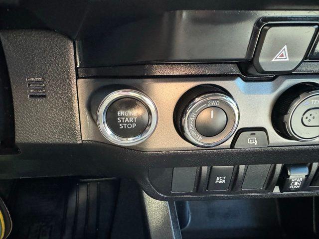 2019 Toyota Tacoma 4WD Vehicle Photo in Salt Lake City, UT 84115-2787