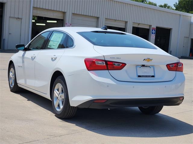 2025 Chevrolet Malibu Vehicle Photo in GAINESVILLE, TX 76240-2013